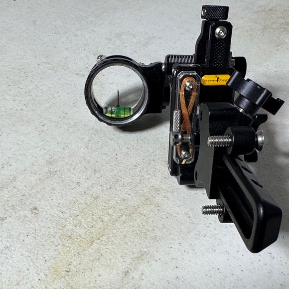 Trophy Ridge Archery Sight - Picture 2 of 4